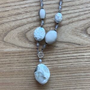 Antica Murrina Chic Gray Beaded Necklace